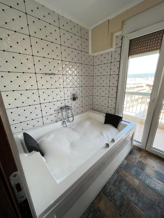 Jacuzzi Suites Salonicco Esterno foto